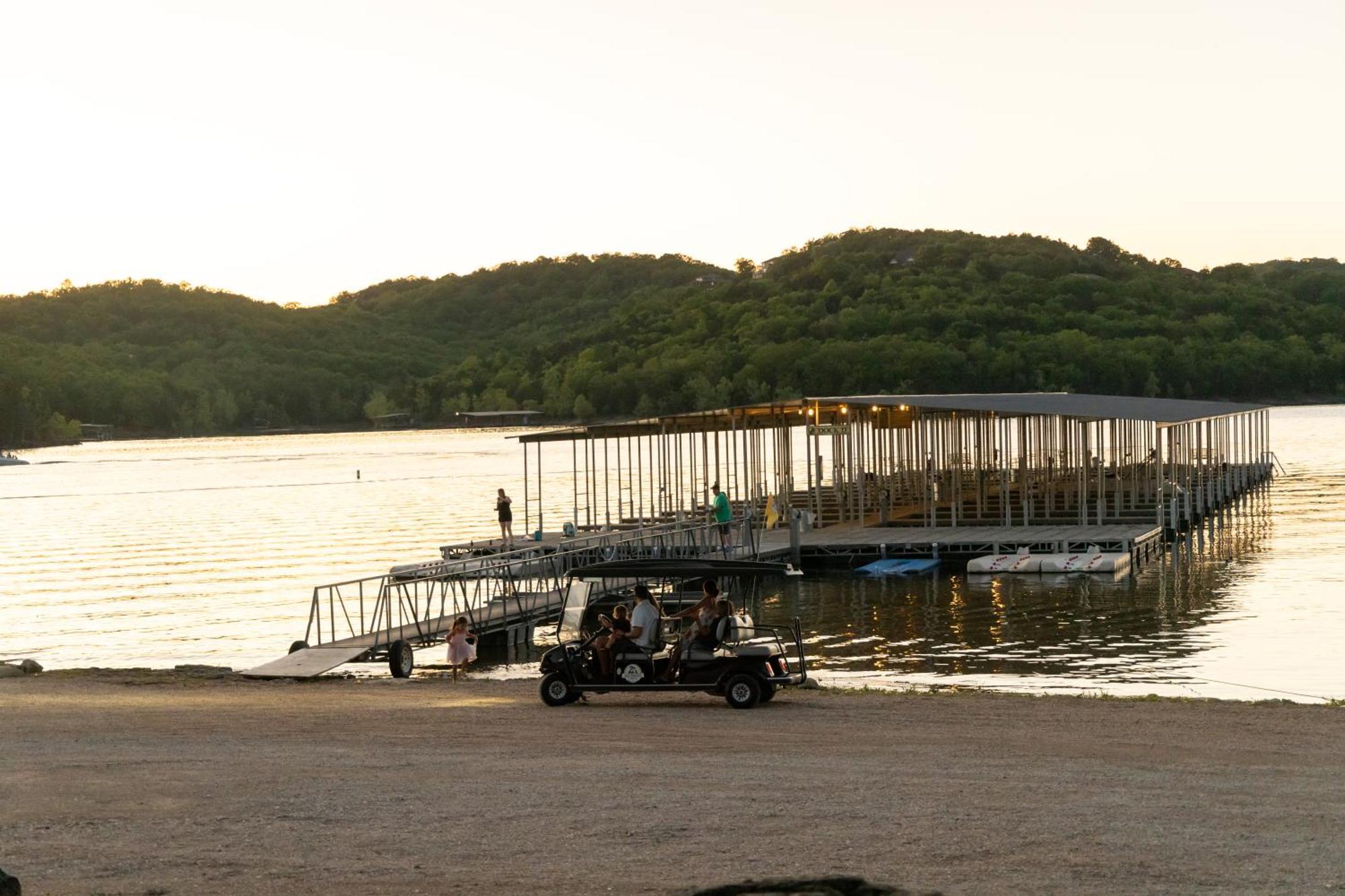 Still Waters Resort Indian Point Екстериор снимка